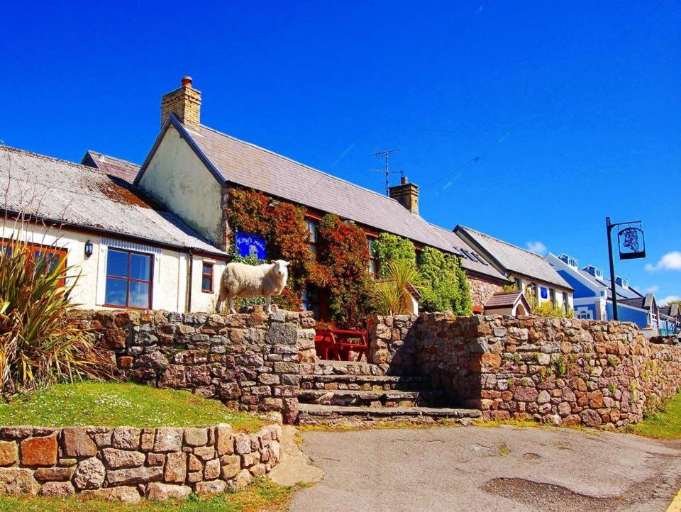 King'S Head Inn Llangennith Eksteriør bilde